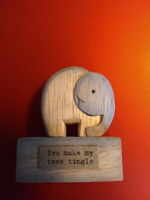 Miniatuur "You make my toes tingle"